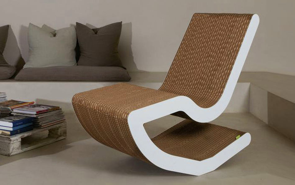 Дизайнерское кресло из картона