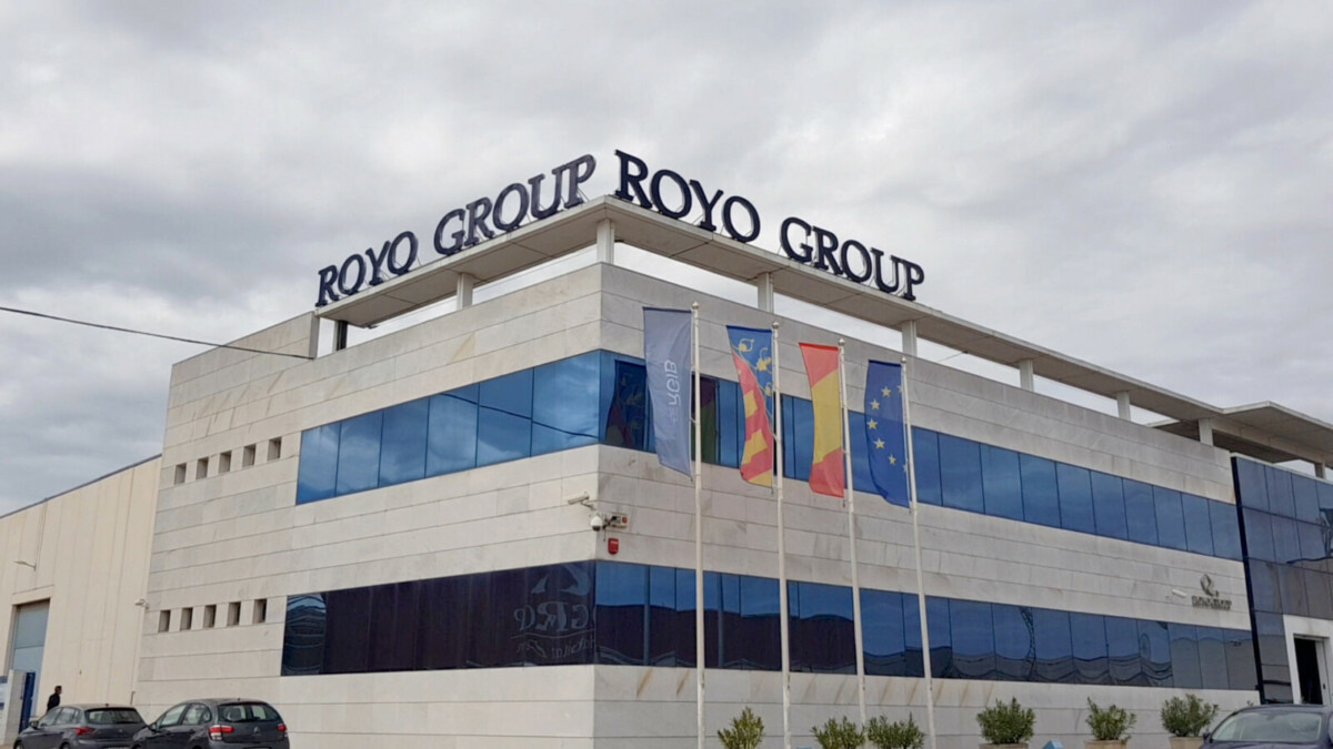 Компания Roca Group выкупила 75% акций бренда мебели для ванных комнат Royo
